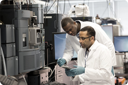 Laboratory-technichans-mass-spectrometer