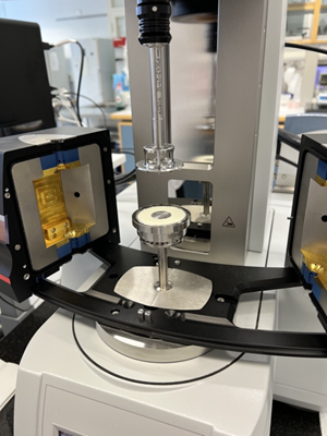 Parallel Plate Rheometer for liquids over a large temperature range