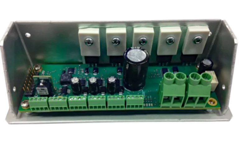 Bi-Directional Thermostatic Controllers